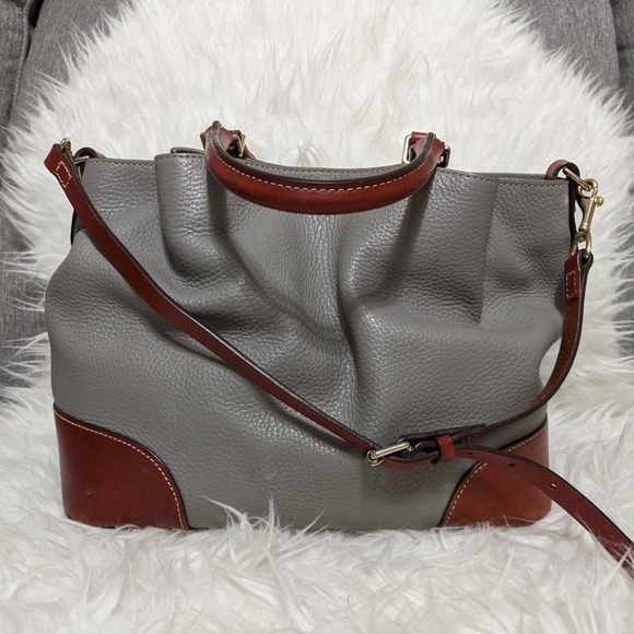 Host Pick ❤️ Dooney & Bourke Barlow bag - Picture 3 of 12